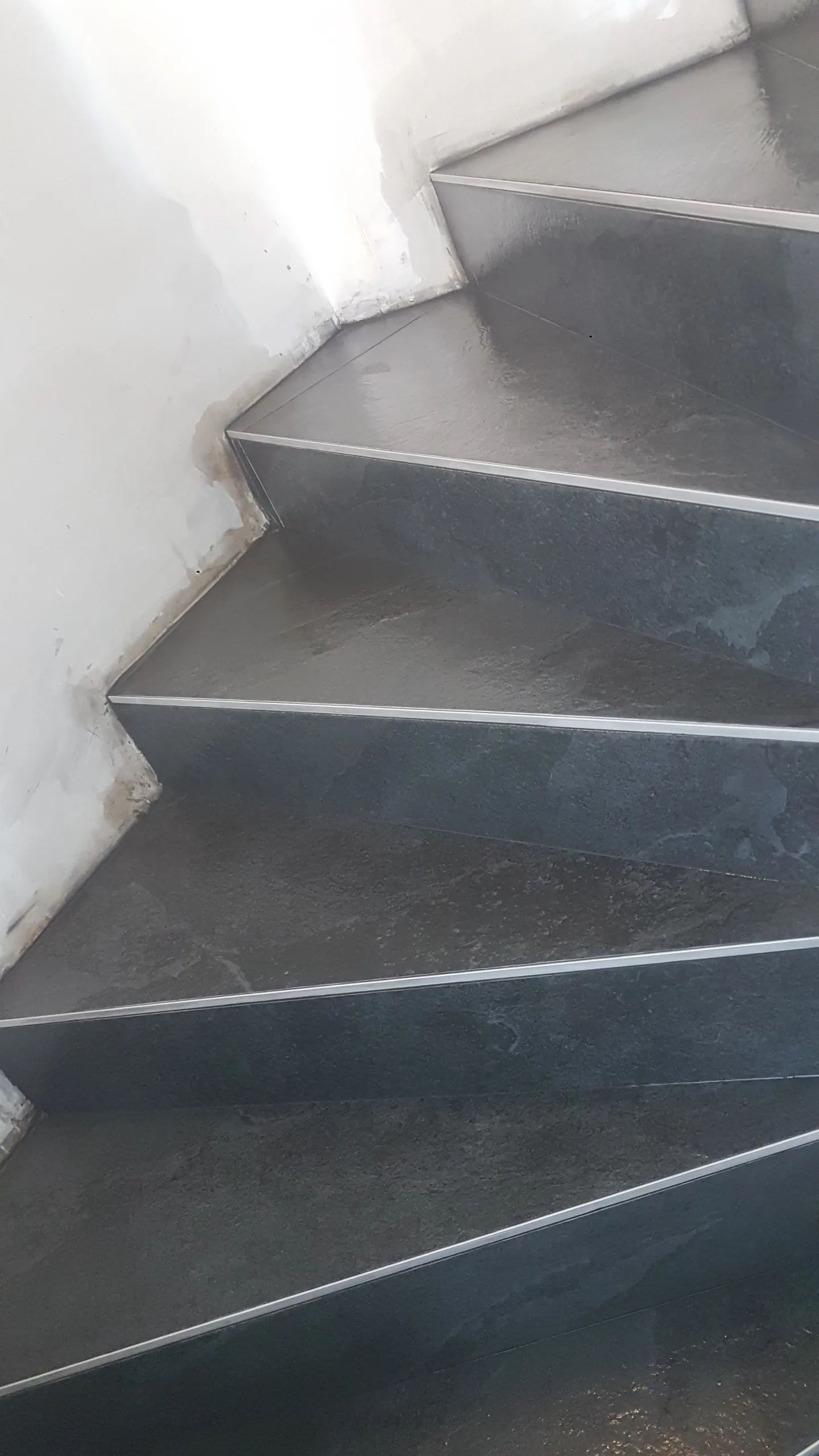 las du carrelage 54